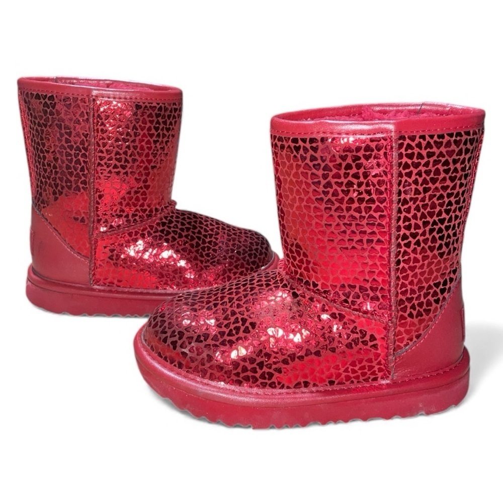 UGG Kids' Classic II Gel Hearts - Picture 2 of 5